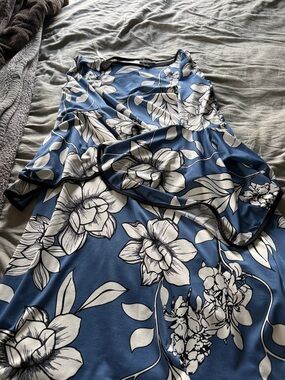 MSK Blue and White Floral Top with Black Trim